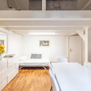Ubaldini House, By Short Holidays Apartamento